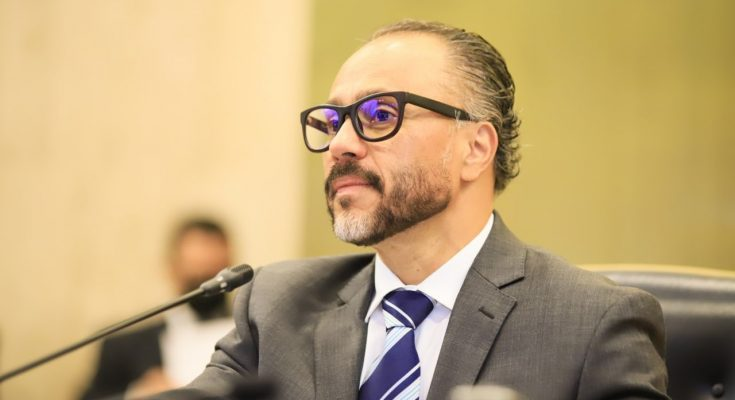 Ernesto Castro reitera compromiso del Pleno Legislativo por garantizar protección de la niñez y juventud ernesto-castro-reitera-compromiso-del-pleno-legislativo-por-garantizar-proteccion-de-la-ninez-y-juventud